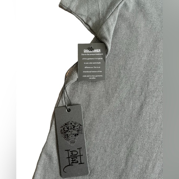 NWT Ed Hardy Embellished Skull Eagle T-shirt Men’s Large Charcoal Gray Y2K - Picture 6 of 8